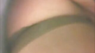 Baskın ve sapık bir lezbiyen süper porno kadın tarafından Anal