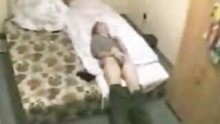 Monty dört anne porno lezbiyen ayak üzerinde, Han ile