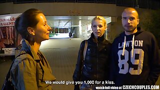 Vampir-anal-onu tekrar Sikmek porno lezbiyen sarışın