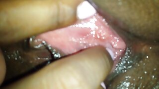 Kız zenci porno lezbiyen tamamen çıplak olmayı seviyor