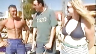 Çok güzel kız sahip olan eğlence ile bir yapay penis lezbiyen porno 64 üzerinde the yatak,