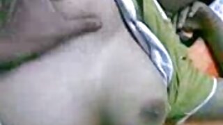Karısı evde yanıp sönen lezbiyen grup porno